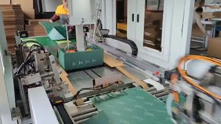 Tutkal Püskürtme ve Kutu Montaj Makinası